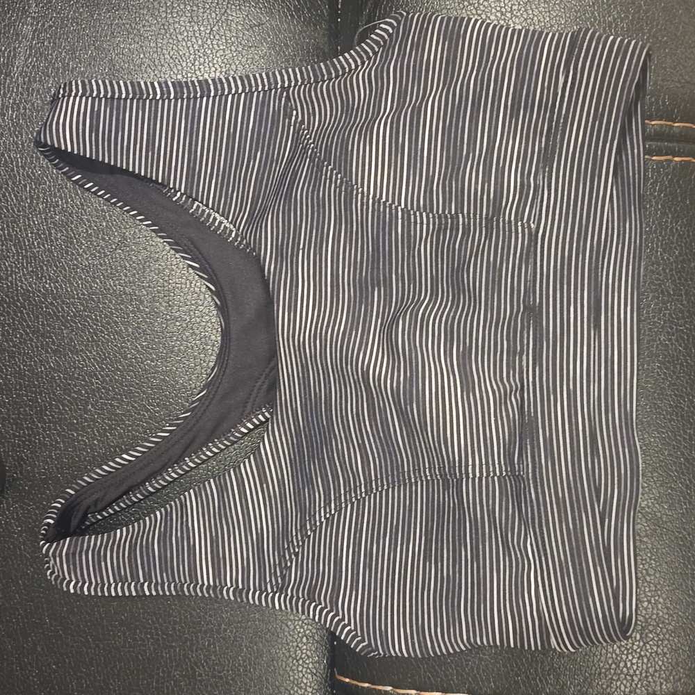 Tek Gear S sports bra